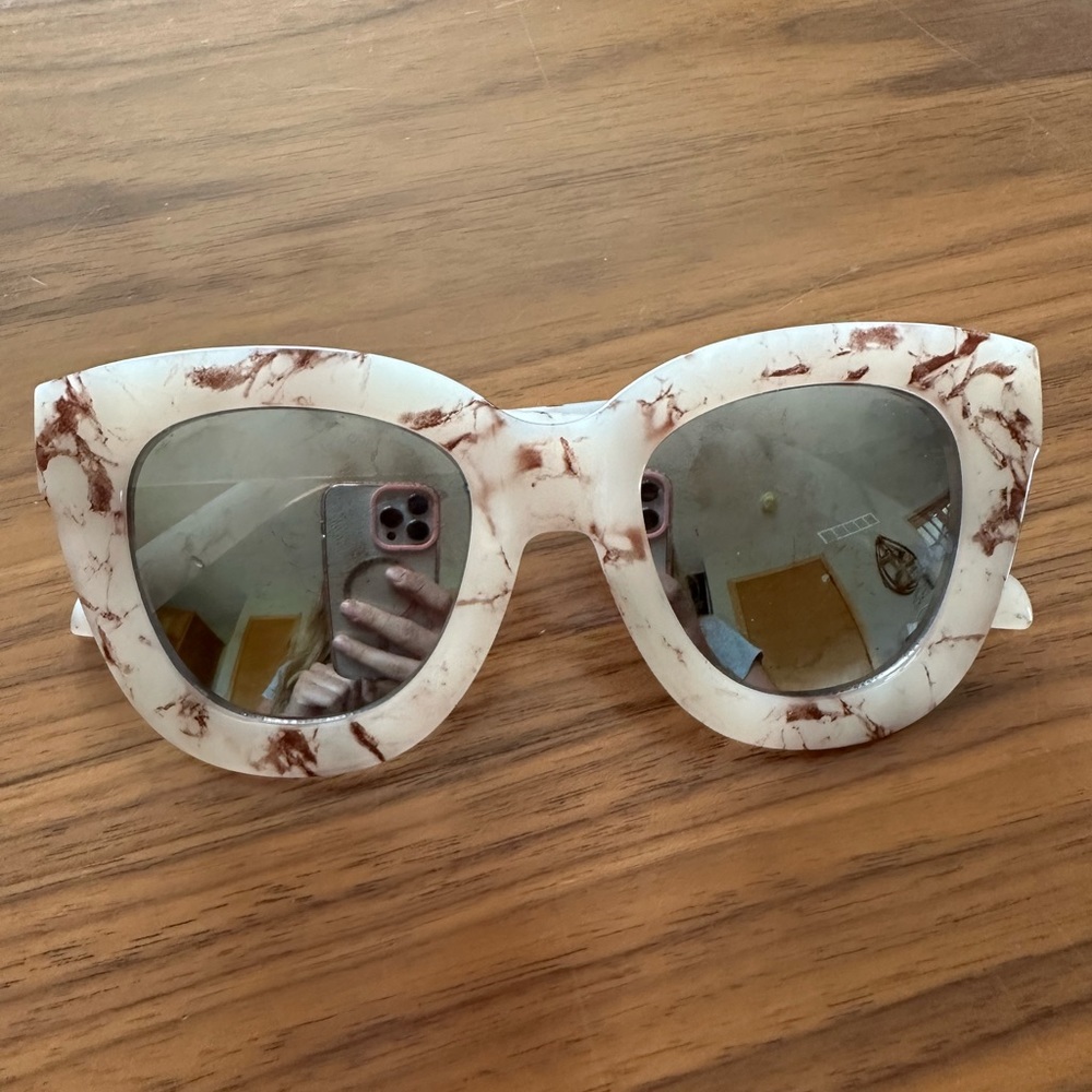 Quay Sunglasses Sugar and Spice